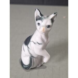 Vintage Porcelain Begging Cat Figurine Hand Painted Black White Kitten 2.5"